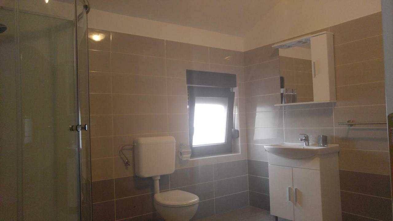 Apartmani Roberta Jurdani Exterior foto